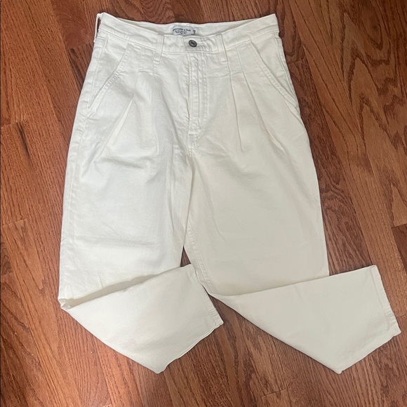 Abercrombie & Fitch Denim - NWOT 80s mom jeans
